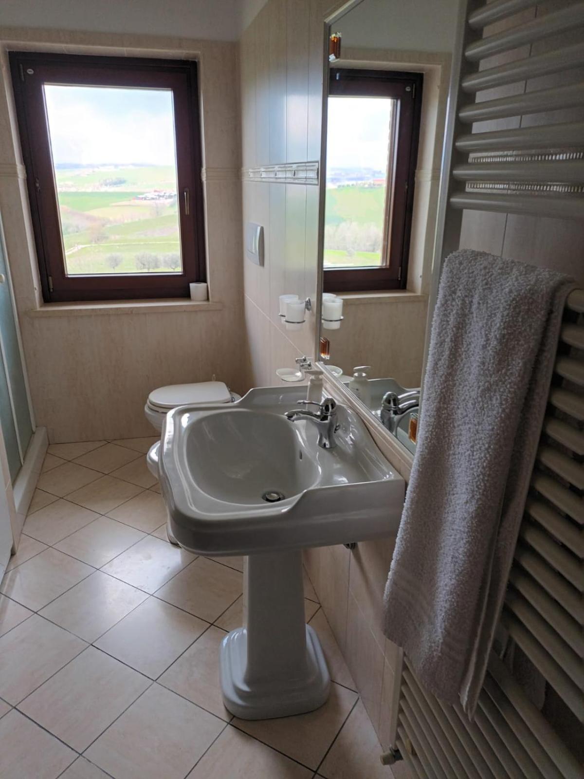 Casa Di Campagna Villa De Luca Bellante Buitenkant foto